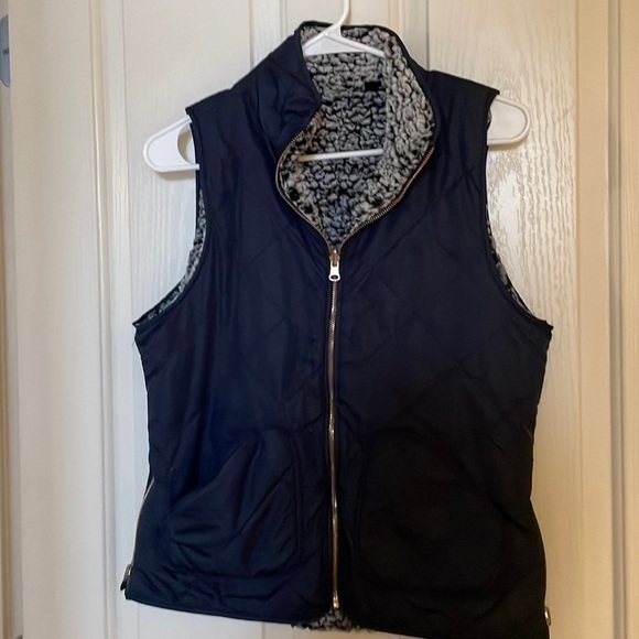 Reversible size adult small vest by Dry Goods - Picture 1 of 7